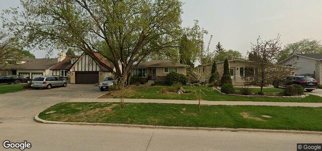 Larawan ng 220 Avalon Road sa Winnipeg, Manitoba