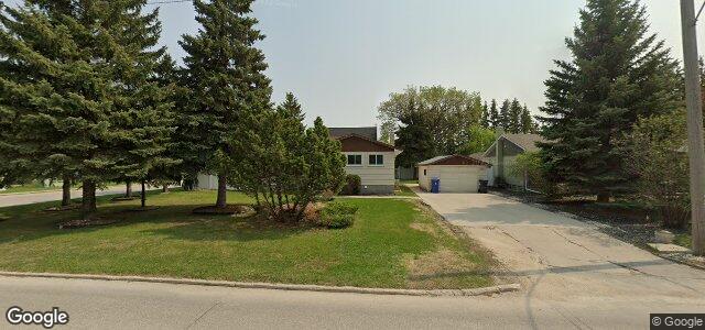 Larawan ng 224 Riel Avenue sa Winnipeg, Manitoba