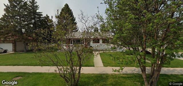 Photo of 225 Riel Avenue in Winnipeg, Manitoba