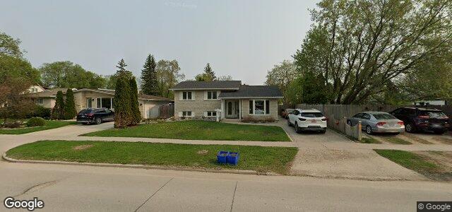 Larawan ng 228 Avalon Road sa Winnipeg, Manitoba