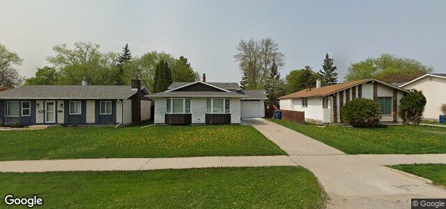 Larawan ng 247 Riel Avenue sa Winnipeg, Manitoba
