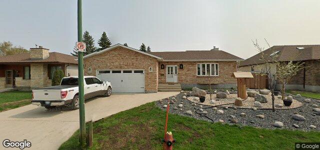 Larawan ng 26 English Place sa Winnipeg, Manitoba