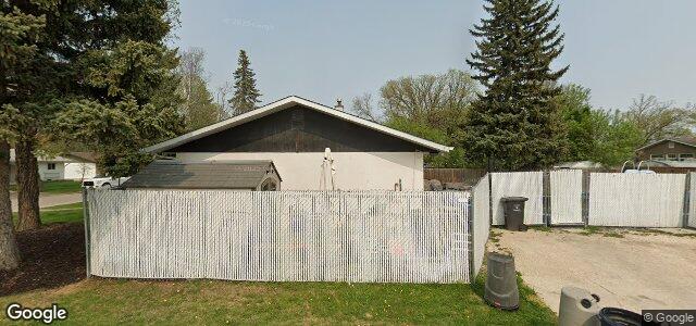 Larawan ng 26 Oakridge Bay sa Winnipeg, Manitoba