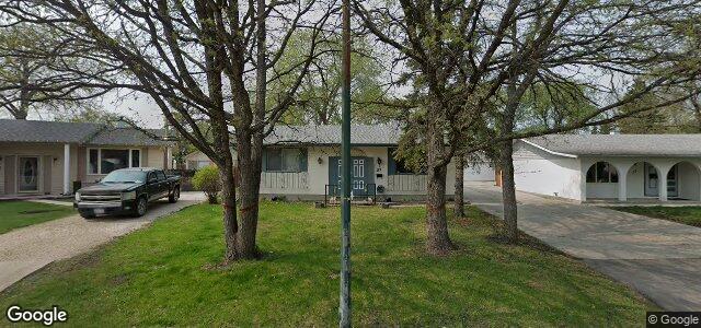 Larawan ng 27 Oakridge Bay sa Winnipeg, Manitoba