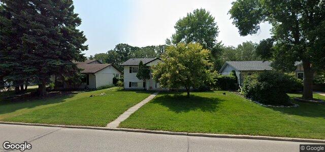 Larawan ng 276 Riel Avenue sa Winnipeg, Manitoba