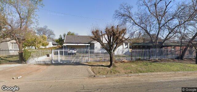 Larawan ng 3 Metz Street sa Winnipeg, Manitoba