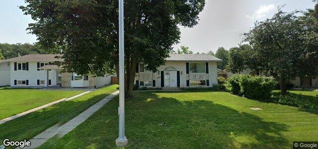 Larawan ng 308 Riel Avenue sa Winnipeg, Manitoba