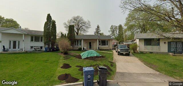 Larawan ng 31 Oakridge Bay sa Winnipeg, Manitoba