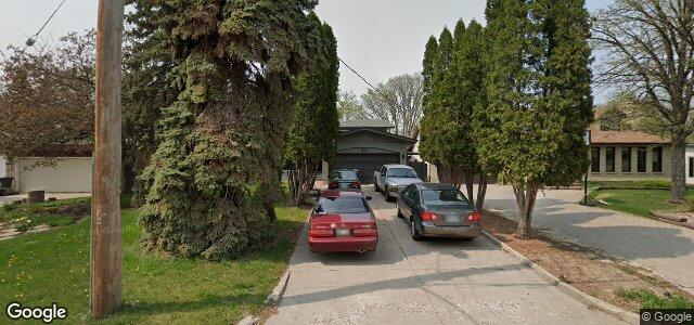 Larawan ng 311 Avalon Road sa Winnipeg, Manitoba