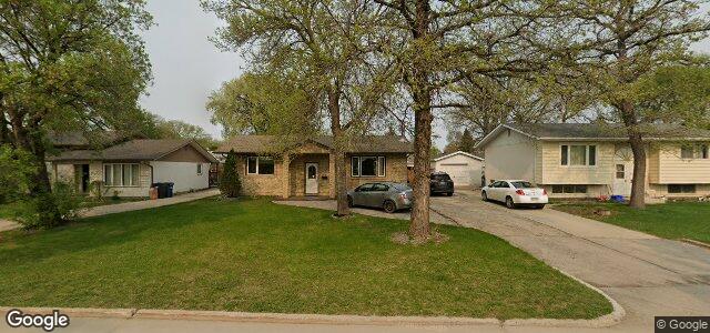 Larawan ng 32 Minnetonka Street sa Winnipeg, Manitoba