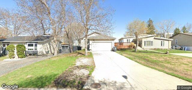 Larawan ng 33 Blackmore Avenue sa Winnipeg, Manitoba