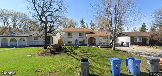 Larawan ng 334 Riel Avenue sa Winnipeg, Manitoba