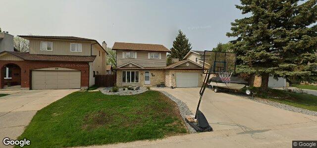 Larawan ng 35 English Place sa Winnipeg, Manitoba