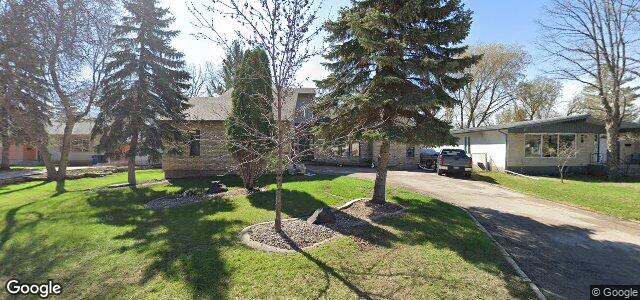 Larawan ng 370 Avalon Road sa Winnipeg, Manitoba