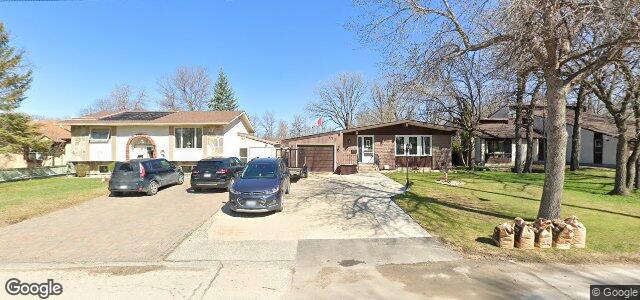 Larawan ng 375 Avalon Road sa Winnipeg, Manitoba