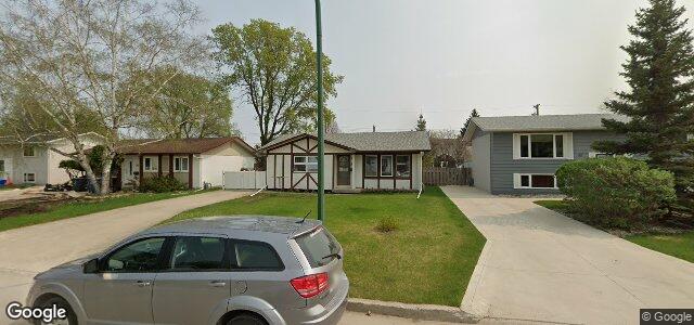 Larawan ng 38 Glenthorne Crescent sa Winnipeg, Manitoba