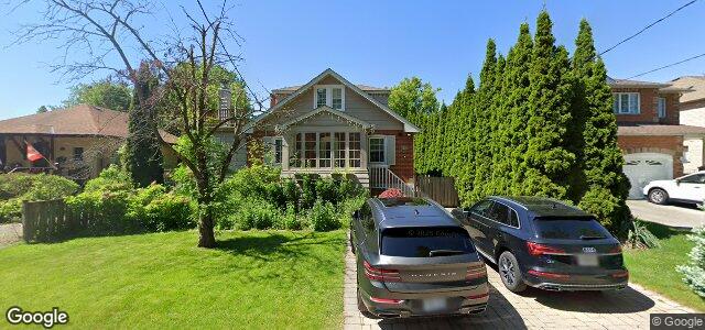 Larawan ng 38 Woodlawn Avenue sa Winnipeg, Manitoba