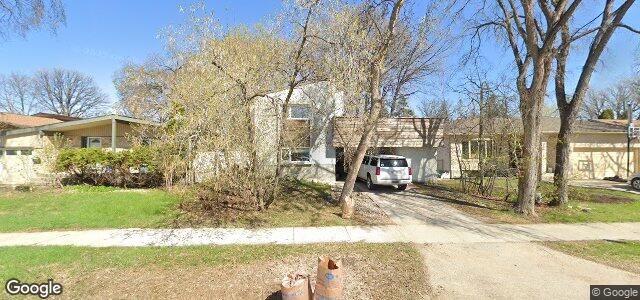 Larawan ng 383 Riel Avenue sa Winnipeg, Manitoba