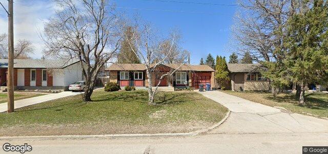 Photo of 39 Riverbend Avenue in Winnipeg, Manitoba