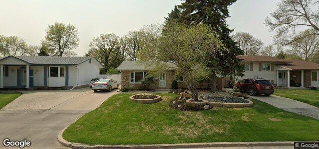 Larawan ng 42 Oakleaf Drive sa Winnipeg, Manitoba