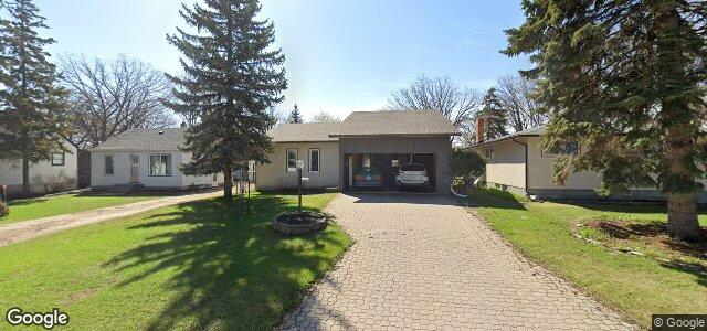 Larawan ng 424 Avalon Road sa Winnipeg, Manitoba