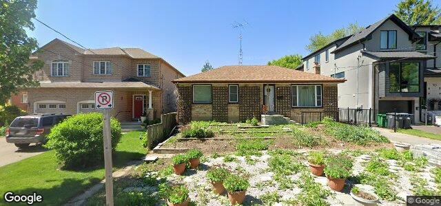 Larawan ng 46 Woodlawn Avenue sa Winnipeg, Manitoba