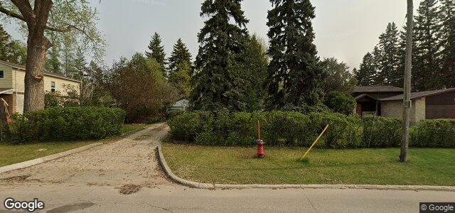 Larawan ng 50 Riverbend Avenue sa Winnipeg, Manitoba