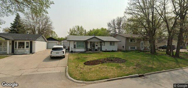 Larawan ng 51 Golden Willow Crescent sa Winnipeg, Manitoba