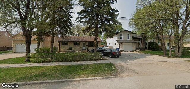 Larawan ng 53 Riel Avenue sa Winnipeg, Manitoba