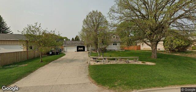 Larawan ng 59 Riverbend Avenue sa Winnipeg, Manitoba
