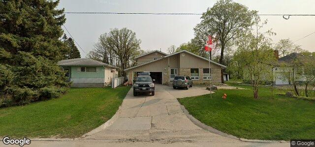 Larawan ng 60 Riverbend Avenue sa Winnipeg, Manitoba