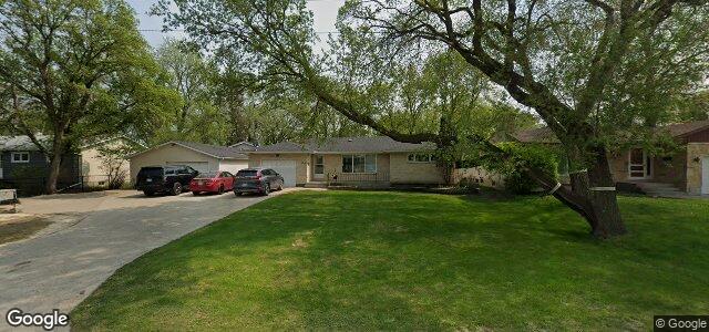 Larawan ng 64 Riel Avenue sa Winnipeg, Manitoba