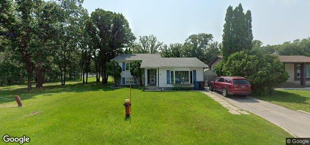 Larawan ng 65 Fernleaf Drive sa Winnipeg, Manitoba