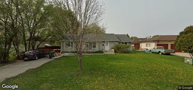 Larawan ng 71 Riverbend Avenue sa Winnipeg, Manitoba