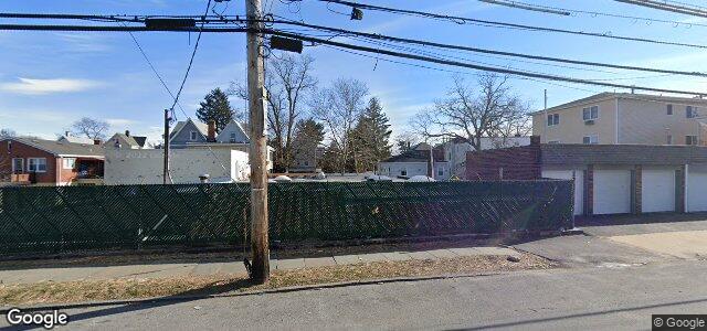 Larawan ng 72 Woodlawn Avenue sa Winnipeg, Manitoba