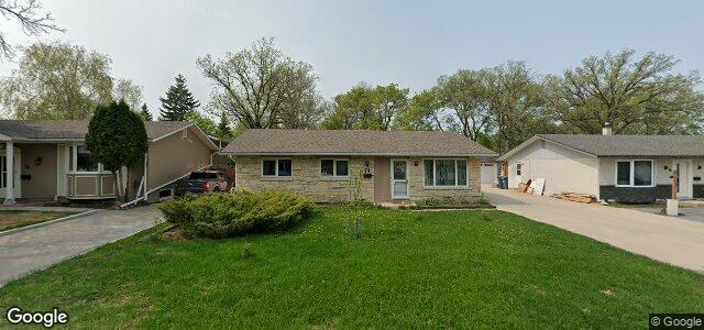 Larawan ng 74 Oakridge Bay sa Winnipeg, Manitoba