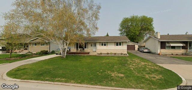 Larawan ng 75 Metz Street sa Winnipeg, Manitoba