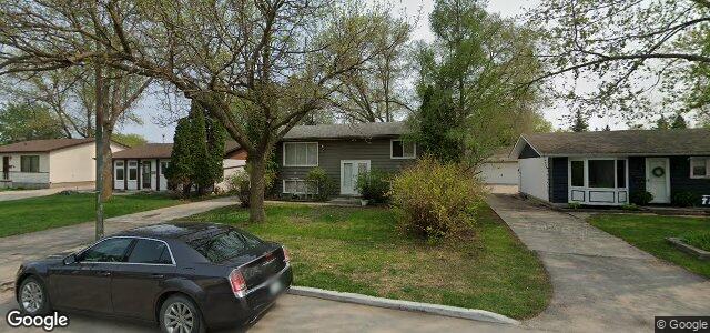 Larawan ng 75 Oakridge Bay sa Winnipeg, Manitoba