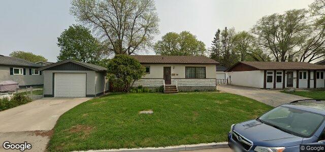 Larawan ng 83 Oakridge Bay sa Winnipeg, Manitoba