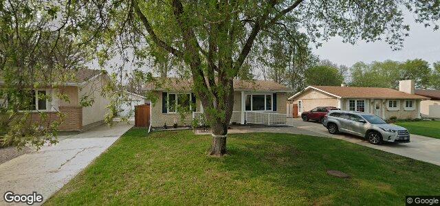 Larawan ng 90 Bright Oaks Bay sa Winnipeg, Manitoba