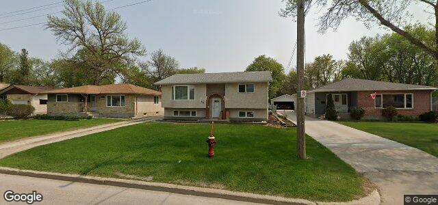 Larawan ng 90 Riel Avenue sa Winnipeg, Manitoba
