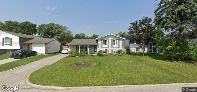 Larawan ng 92 Fernleaf Drive sa Winnipeg, Manitoba