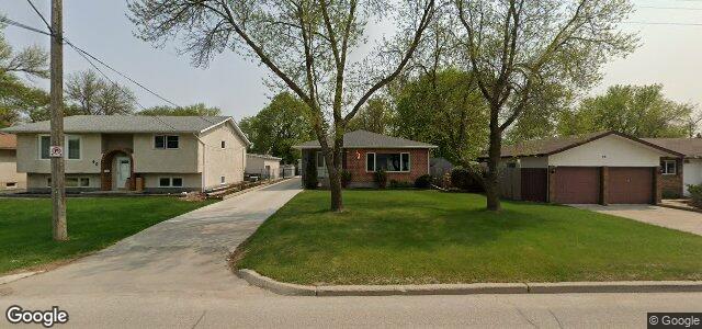 Larawan ng 94 Riel Avenue sa Winnipeg, Manitoba