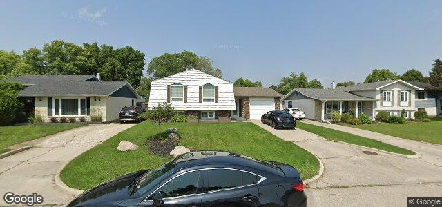 Larawan ng 96 Fernleaf Drive sa Winnipeg, Manitoba