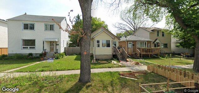 Larawan ng 1001 Strathcona Street sa Winnipeg, Manitoba