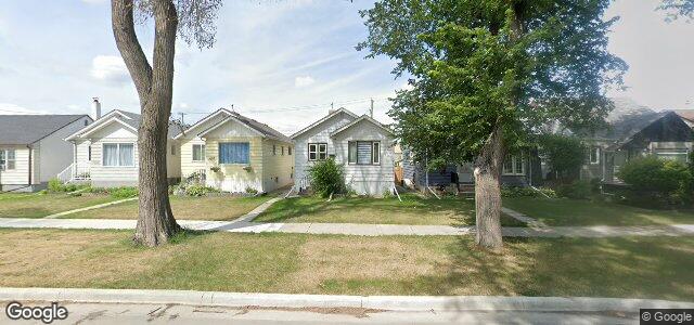 Larawan ng 1004 Strathcona Street sa Winnipeg, Manitoba