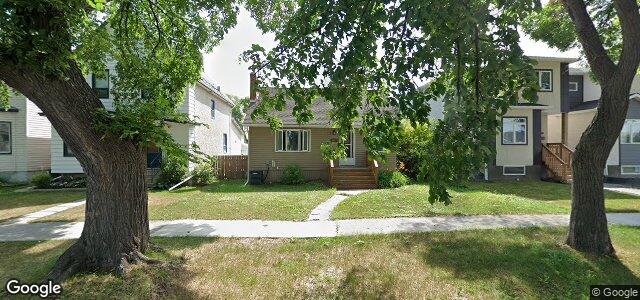 Larawan ng 1015 Strathcona Street sa Winnipeg, Manitoba