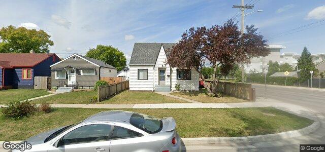 Larawan ng 1036 Strathcona Street sa Winnipeg, Manitoba