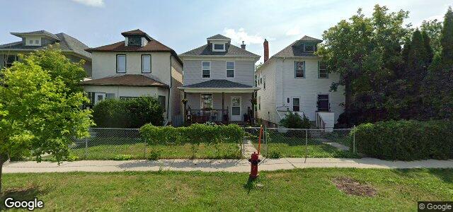 Larawan ng 689 Strathcona Street sa Winnipeg, Manitoba