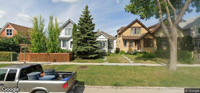 Larawan ng 700 Strathcona Street sa Winnipeg, Manitoba
